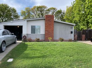 2425 W Del Rio Dr, Stockton, CA 95204