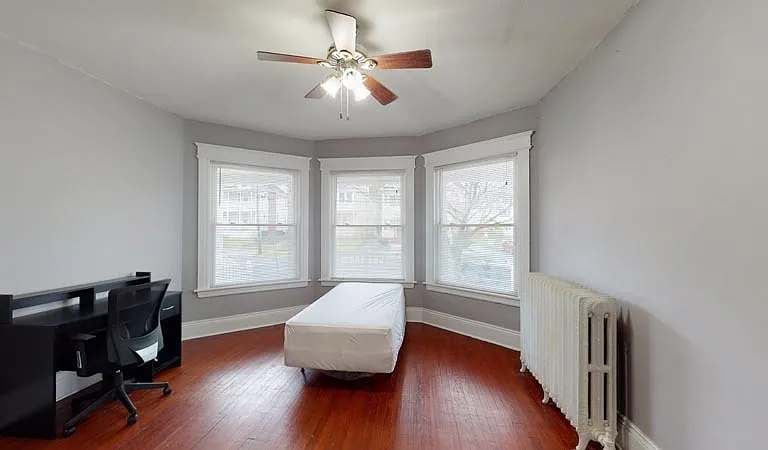 1407 E Fayette St — Photo 10