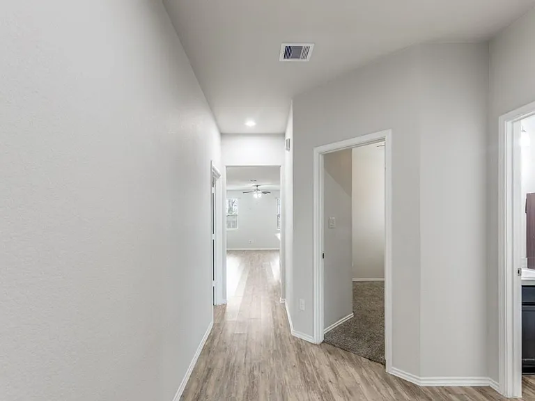 14214 Glacier Bay Ct — Photo 5