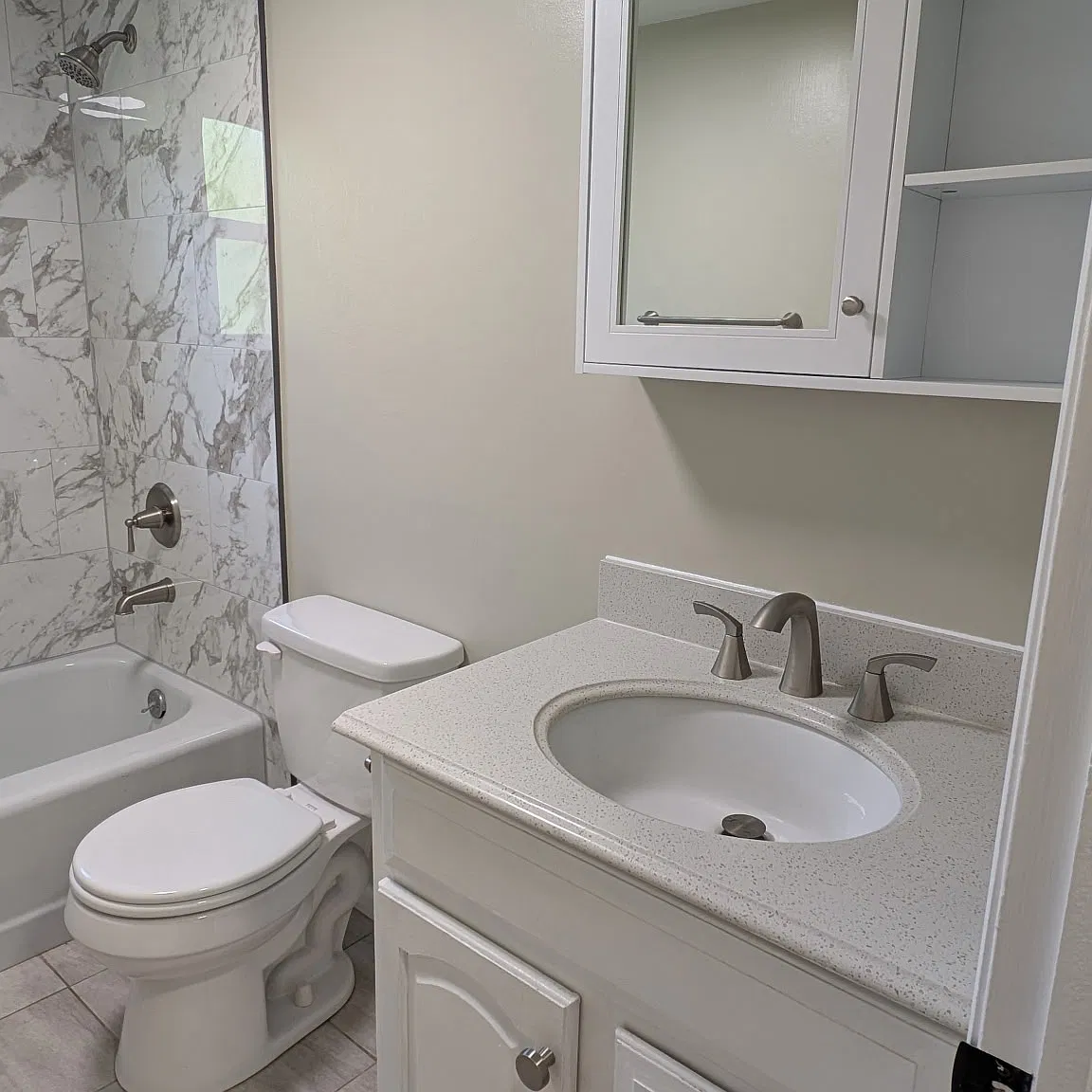 3 bed, 1288 sqft, $2,450 — Photo 4