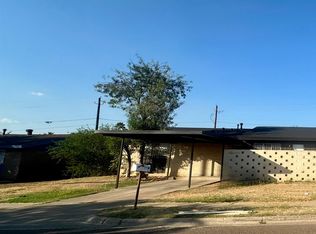 704A W Banyan Ct, Laredo, TX 78041