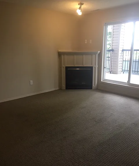 2098 Blackmud Creek Dr SW #123 — Photo 5