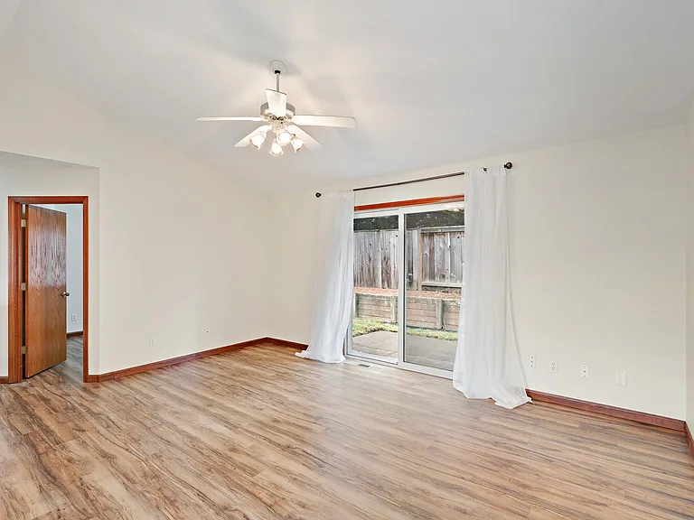 3417 NE 149th Ave — Photo 12