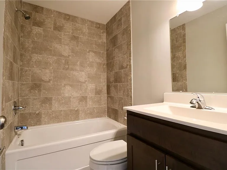 395 Terrace Ave #103 — Photo 6
