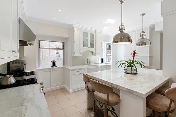 Sold by Compass | media 2