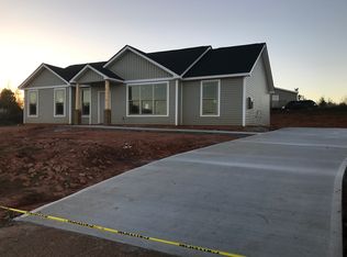 100 Maxine Ln, Simpsonville, SC 29680