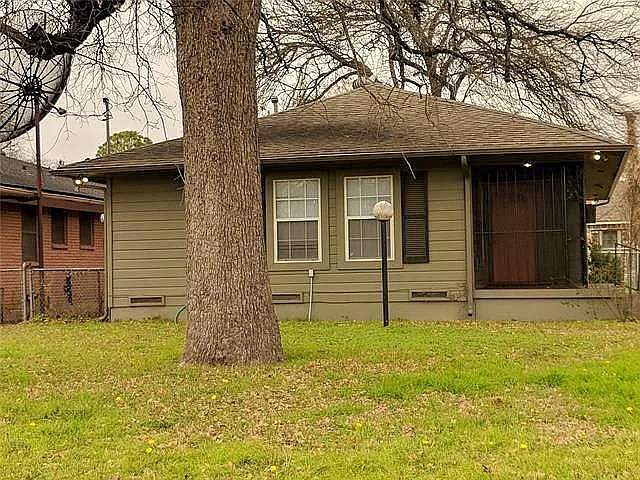 2533 Warren Ave — Photo 32