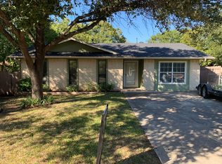 903 W 10th St, Georgetown, TX 78626