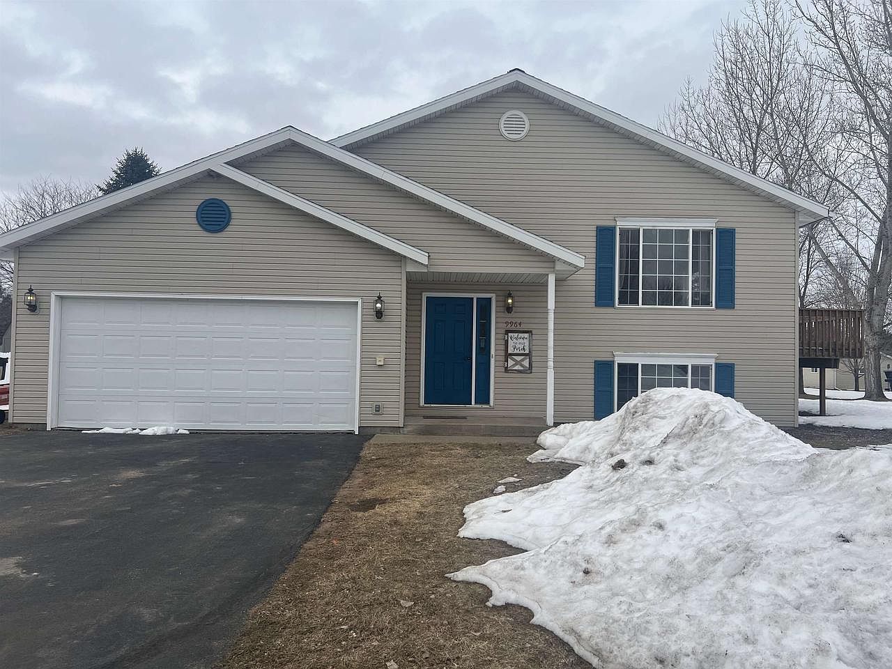 値下げ不可　house on the hill_ Parent Bag_Tile 9964 SANDHILL DRIVE, Weston, WI 54476 | Zillow