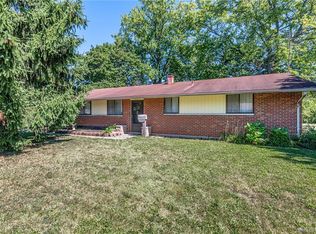 212 E Eppington Dr, Dayton, OH 45426