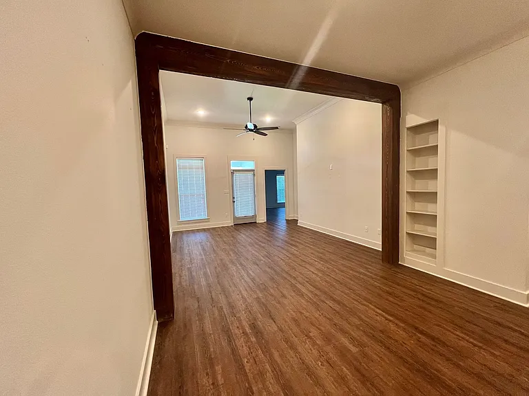 17529 Comfort Blvd — Photo 5
