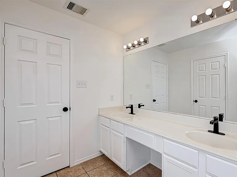 6906 Anson Point Ln — Photo 22