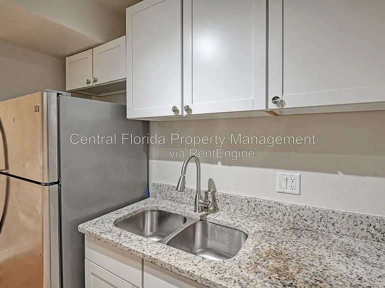 3282 S Semoran Blvd #22 — Photo 11