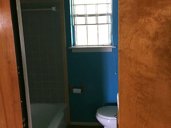 3rd Bathroom.. 