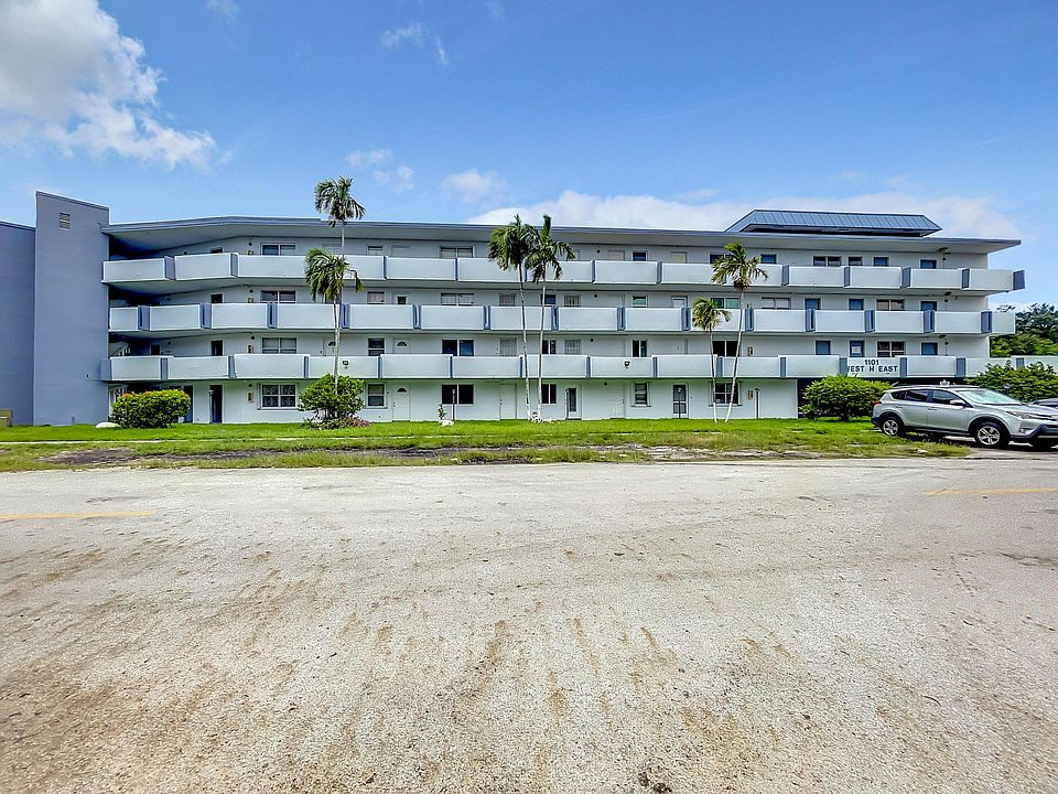 1st image of 1101 NE 191st Street #H206