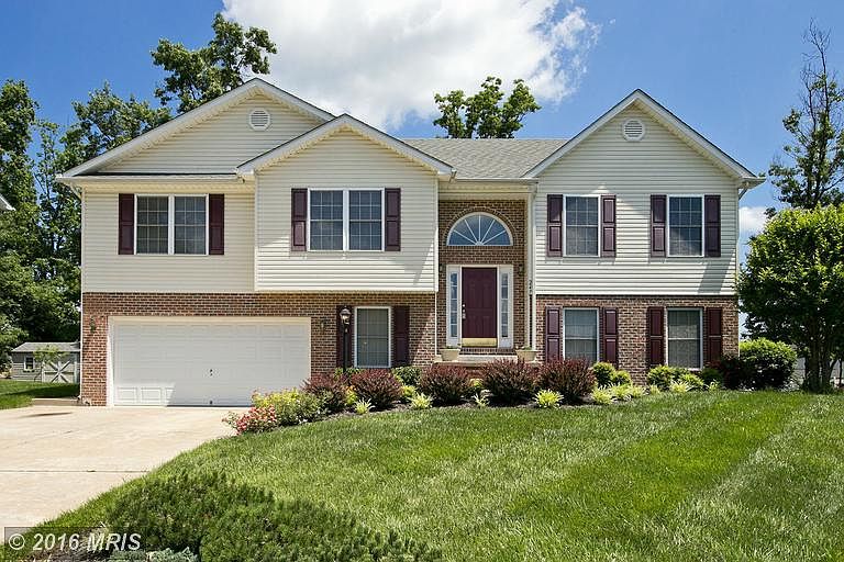 1st image of 247 Bentley Ave