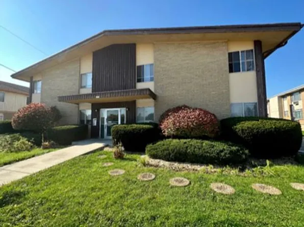 1216 Memorial Drive, 1216 Memorial Dr APT 9, South Milwaukee, WI 53172