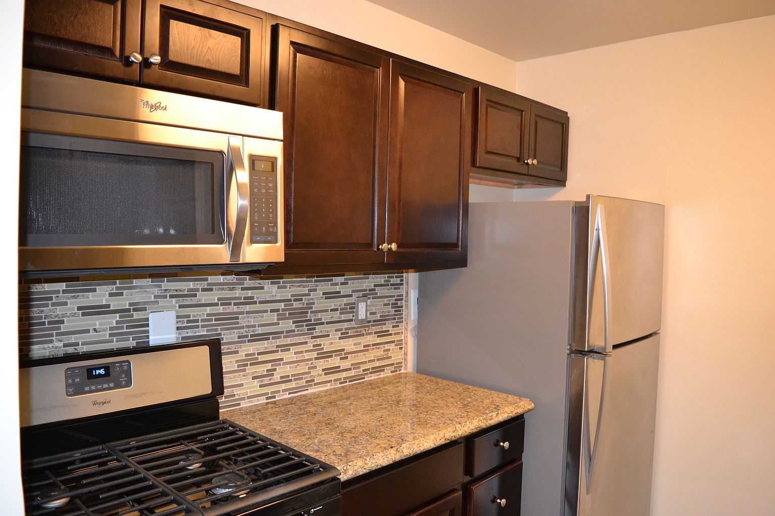 Willow Lake Apartment Homes Apartment Rentals Laurel