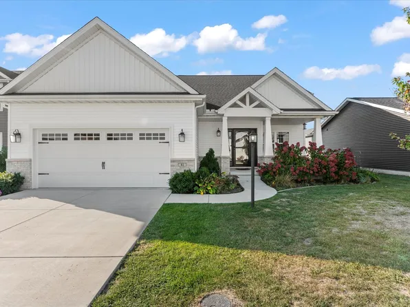41 Lodge Trl, Monticello, IL 61856