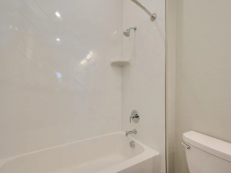4325 Jackson Ave #2105 — Photo 31