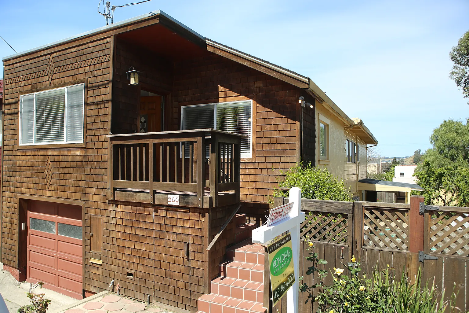260 Klamath St photo 1