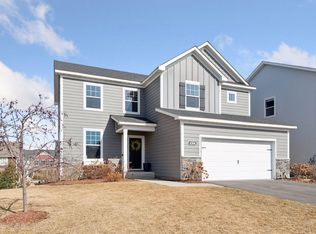 4304 Cottagewood Ct, Excelsior, MN 55331