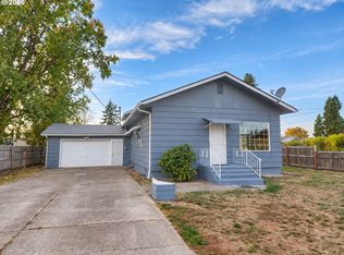 2410 Porter St, Lebanon, OR 97355