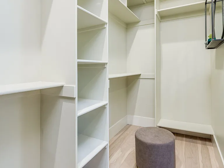 Luxury Spaces — Photo 205