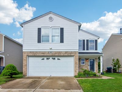 2002 Evergold Cir, Greenwood, IN, 46143