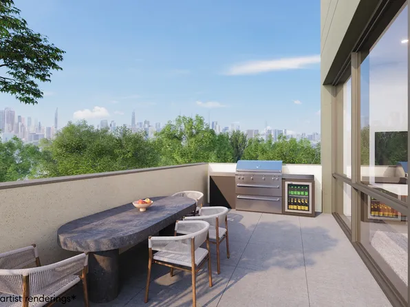 392 Graham Avenue image 1 of 9