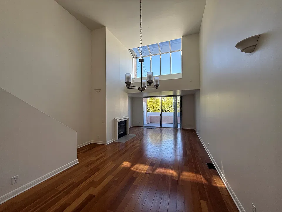 10647 Wilkins Ave #304