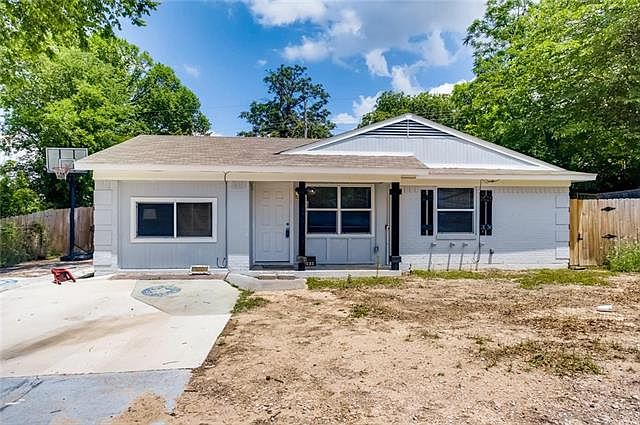 1st image of 3956 Happy Canyon Cir
