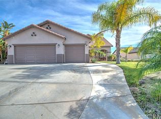 29032 Boulder Crest Way, Menifee, CA 92584