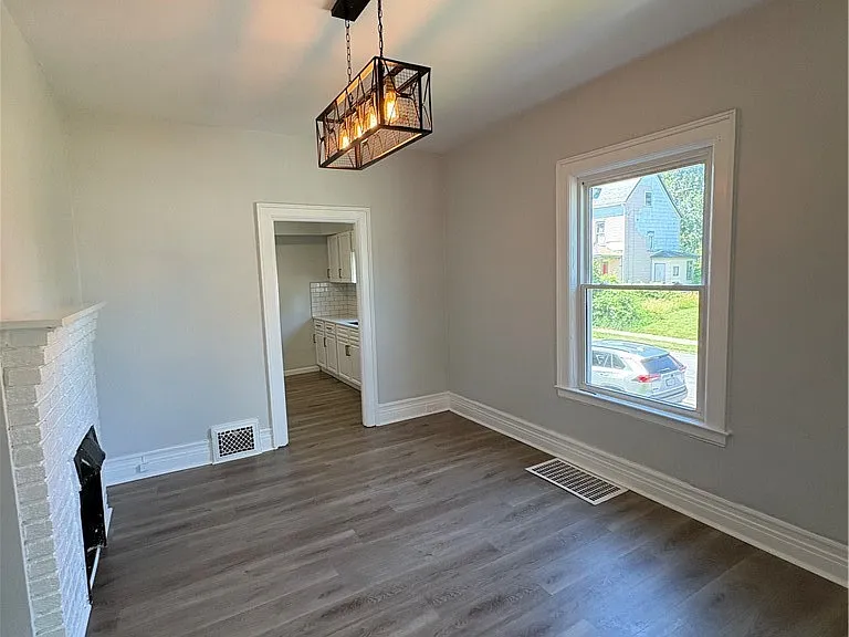 155 Lafayette Ave — Photo 10