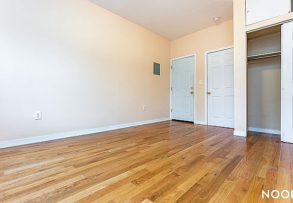 2nd image of 181 Wyckoff Ave APT 2R