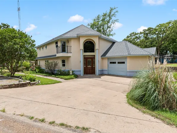 142 Deer Island Rd, Mabank, TX 75156