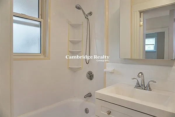 2 Ivaloo St #1T — Photo 9