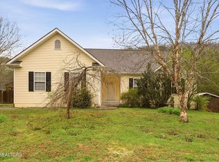 3200 Mistletoe Dr, Knoxville, TN 37924