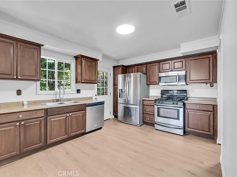 18515 Los Machos Dr — Photo 8