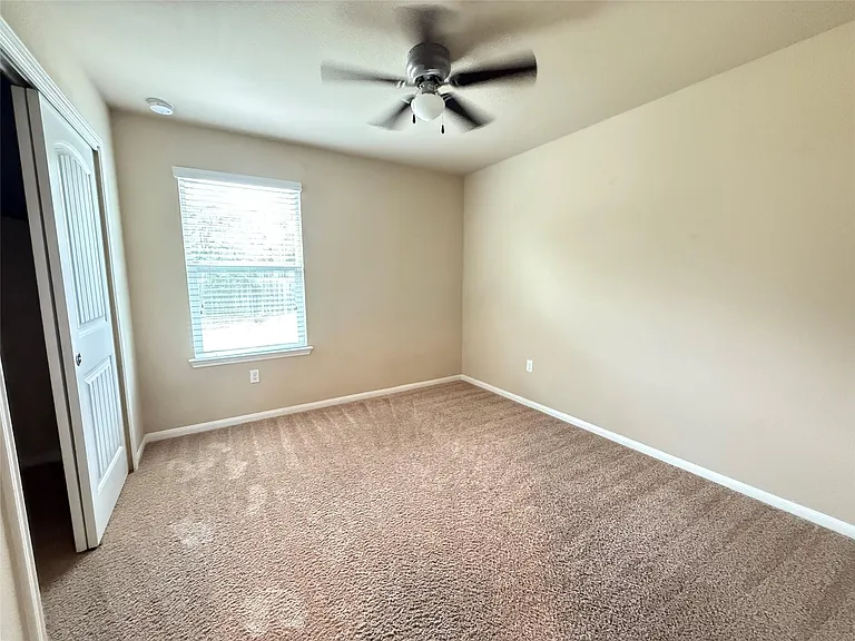 503 Libani Ln — Photo 21