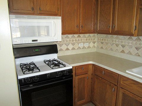 4th image of 1339 N Harlem Ave APT 10