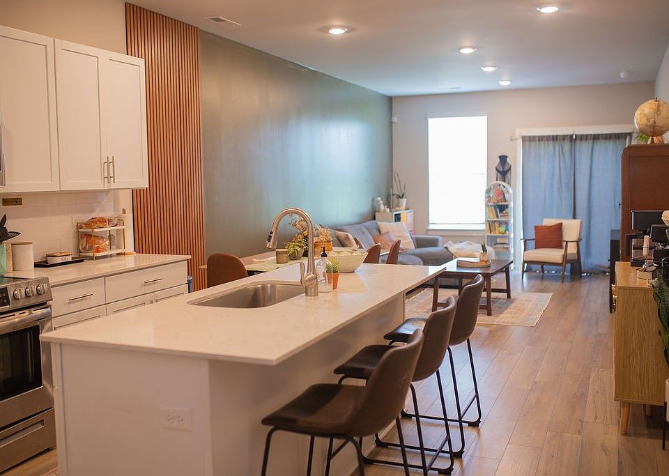 1st image of 715 Mickelson Way