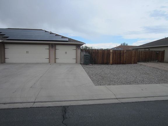 3rd image of 2988 Fenwick Ln