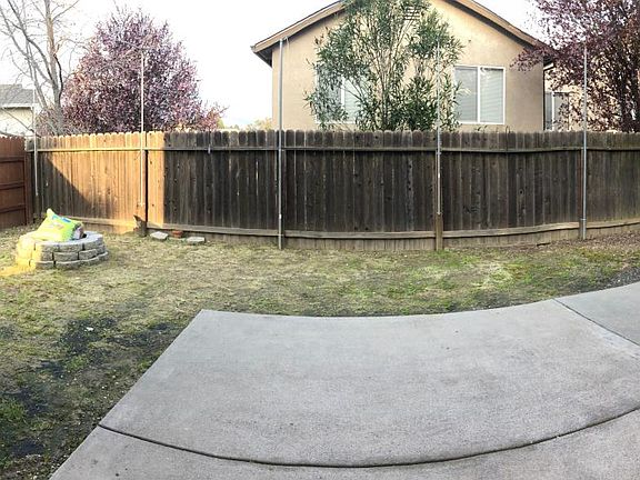 3rd image of 7009 Forest Hill Dr