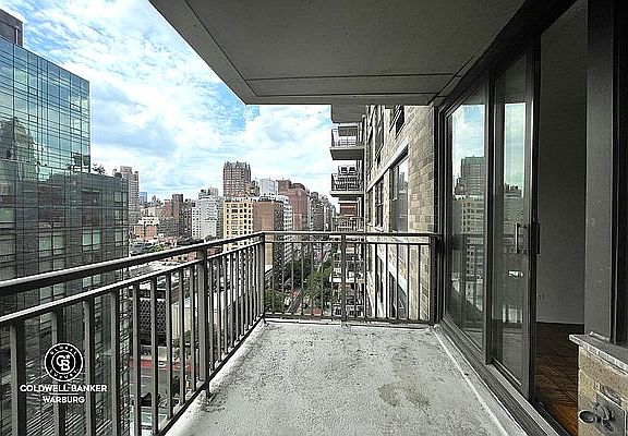 4th image of 301 E 79th St APT 16P