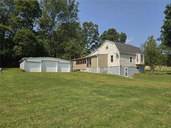 2907 Oneida Valley Rd, Parker, PA 16049