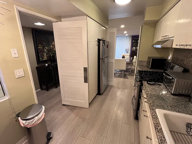 1815 Glendon Ave #101 — Photo 14