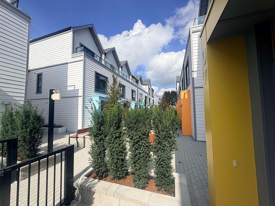 1st image of 8899 Spires Rd