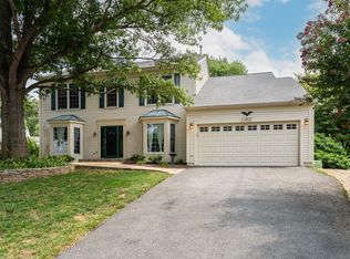 12262 Cliveden St, Herndon, VA 20170