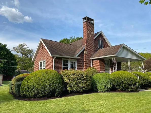 244 Maple St, Friendsville, MD 21531